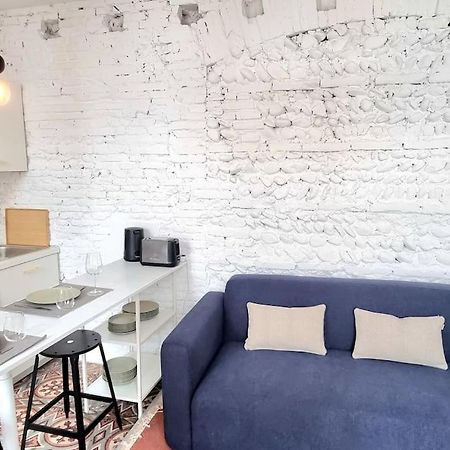 Grand Studio Avec Terrasse - Gare - Metro - Wifi Toulouse Exterior photo